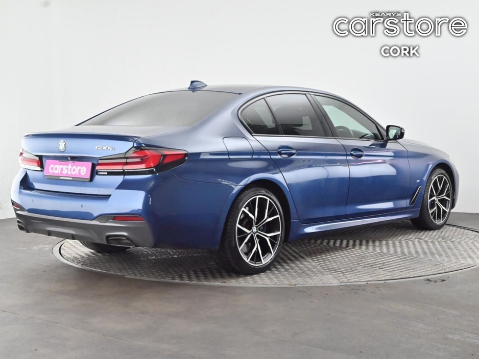 2021 BMW 5 Series - image 5