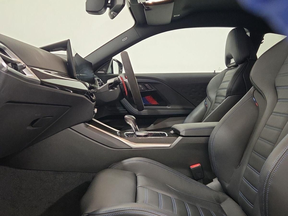 2025 BMW M2 - image 7