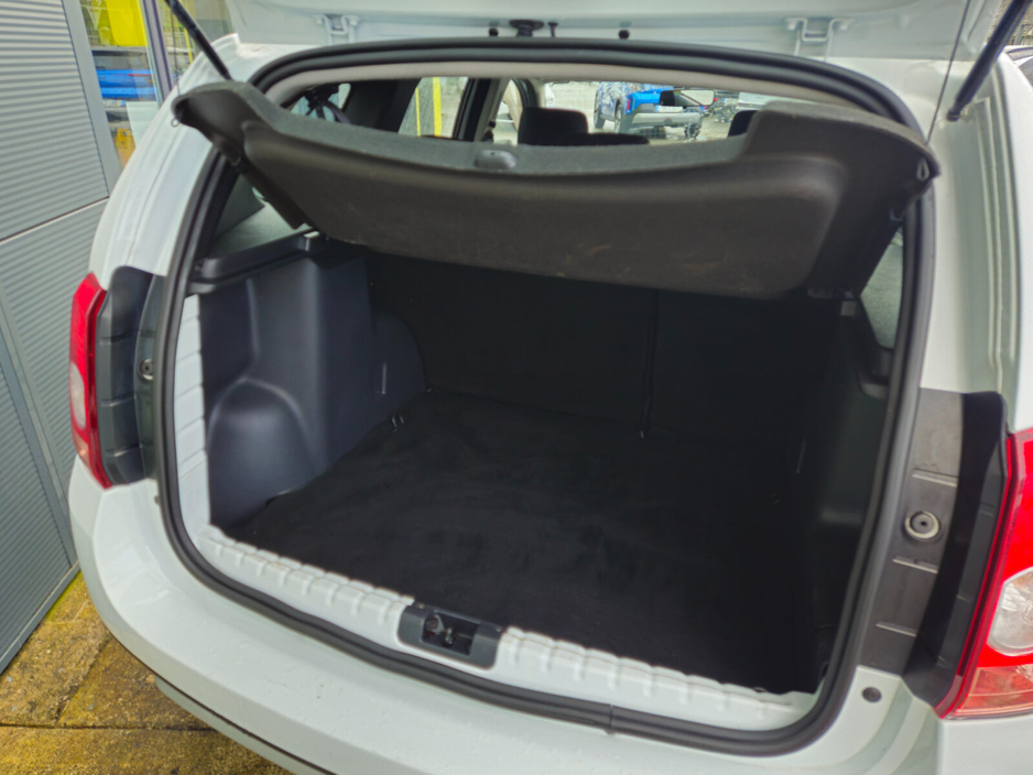 2016 Dacia Duster 1.5 dCi 110 SIGNATURE €9,000