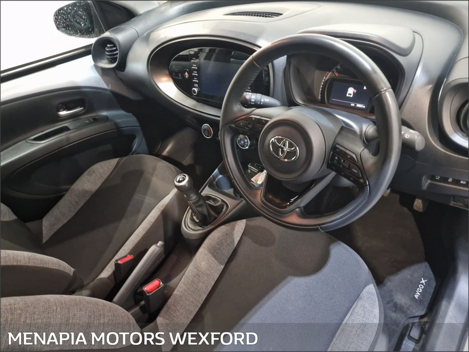 2023 Toyota Aygo X - image 6