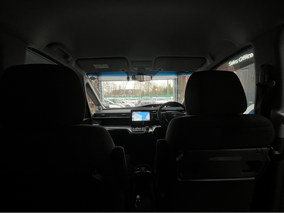 2021 Honda Stepwagon - image 15