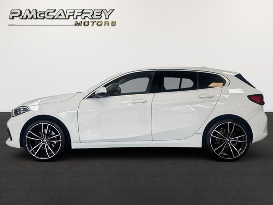 2020 BMW 1 Series - image 8