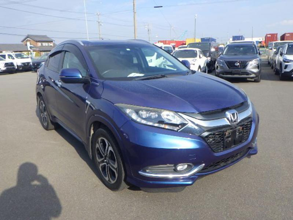 2014 Honda Vezel - image 4