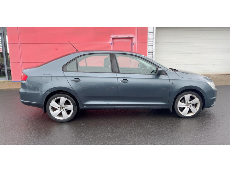2014 SEAT Toledo 1.6 TDI 105HP SE 4DR €5,500