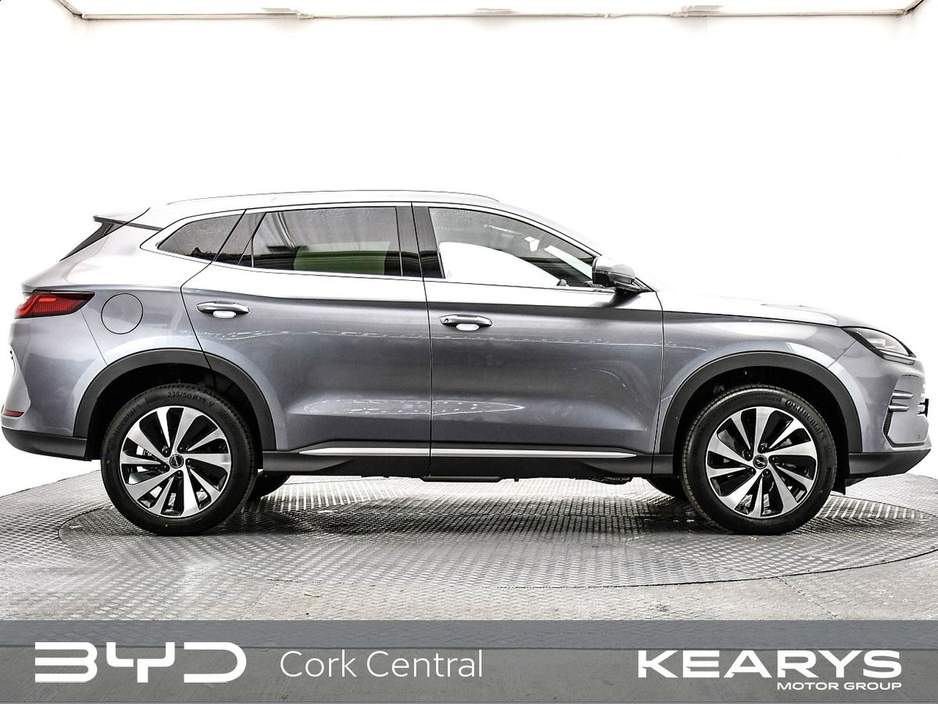 2025 BYD Seal U - image 5