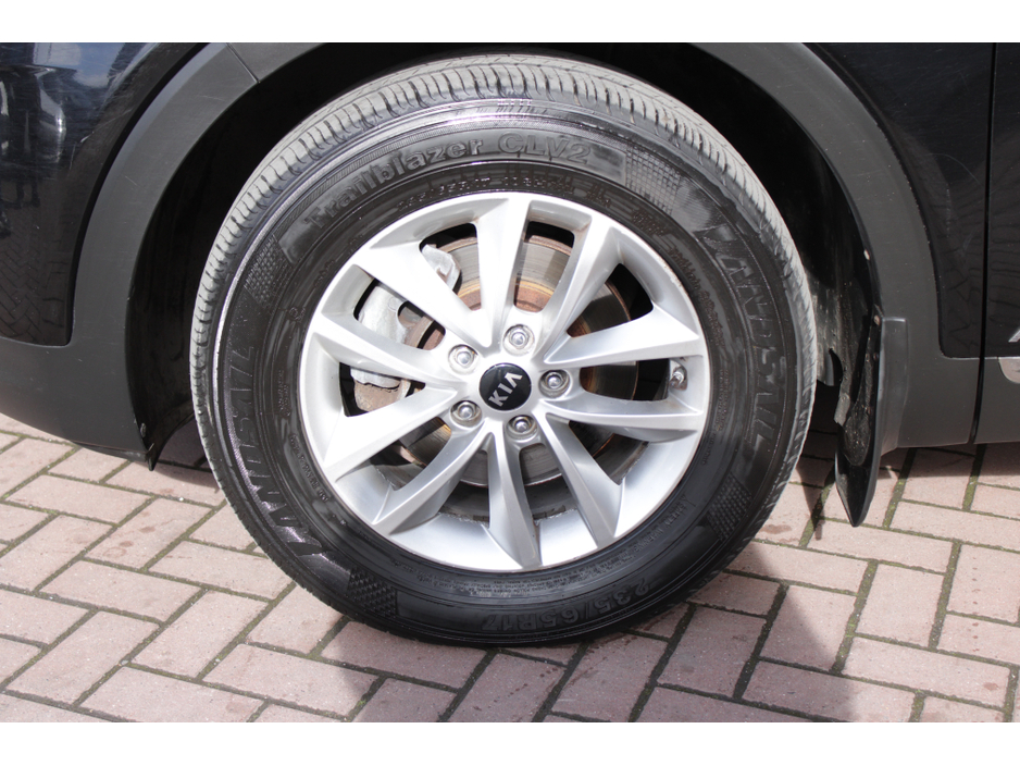 2016 Kia Sorento - image 24