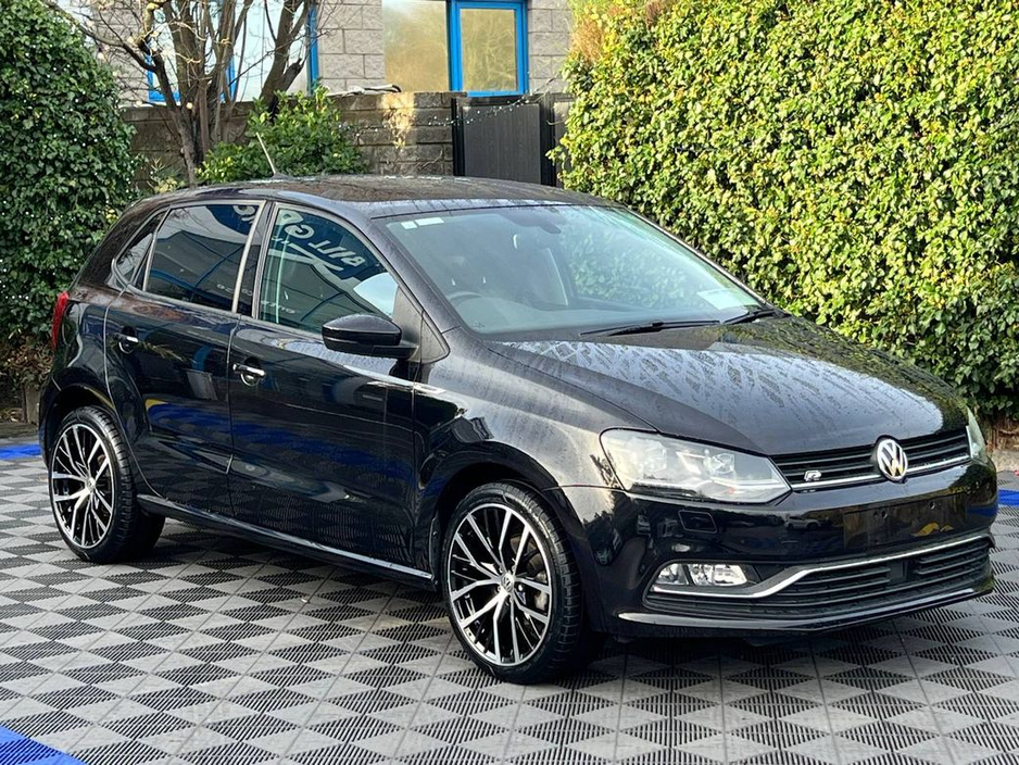 2017 Volkswagen Polo HIGHLINE R-LINE PACK 1.2 TSI // HEATED SEATS // REVERSE CAMERA // ADAPTIVE CRUISE CONTROL €14,900