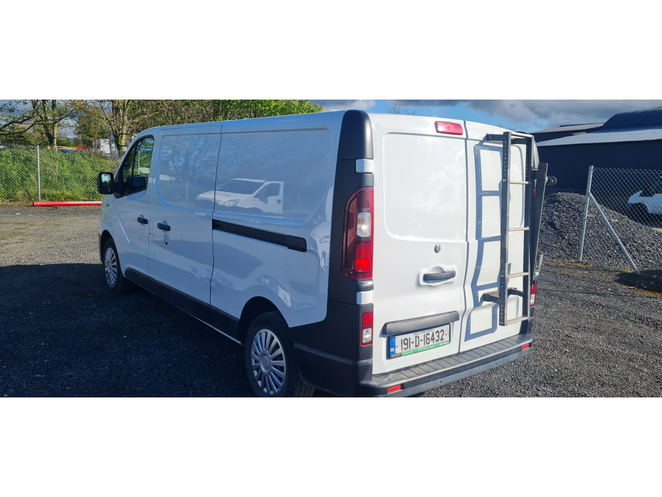 2019 Renault Trafic LL29 DCI 120 BUSINESS 3 €15,700