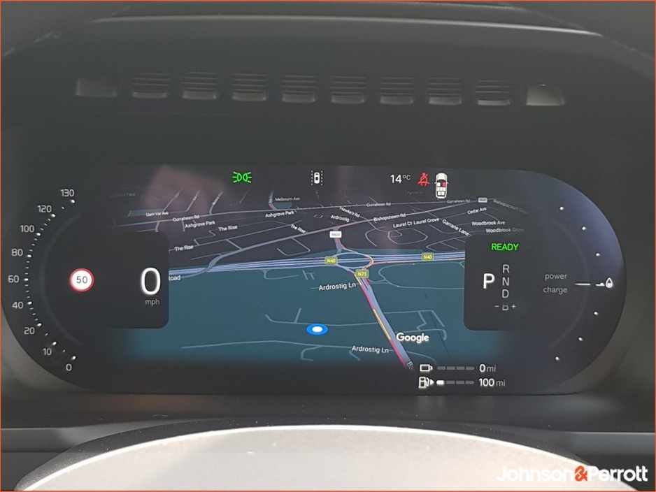 2025 Volvo XC90 T8 455bhp AWD PHEV Core €79,900