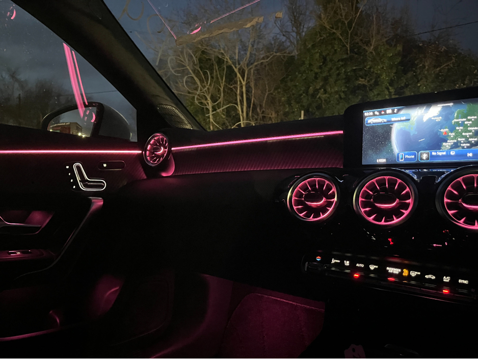 2024 Mercedes-Benz CLA Class 2024 MERCEDES-BENZ CLA200D 2.0 AUTOMATIC / CRUISE CONTROL / 360° PARKING CAMERA / ELECTRIC MEMORY & HEATED SEATS / PADDLE SHIFTERS / AMBIENT LIGHTS