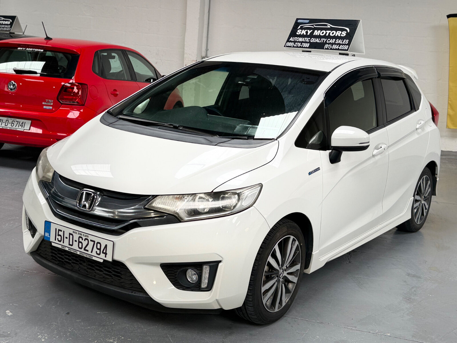 2015 Honda Jazz - image 3
