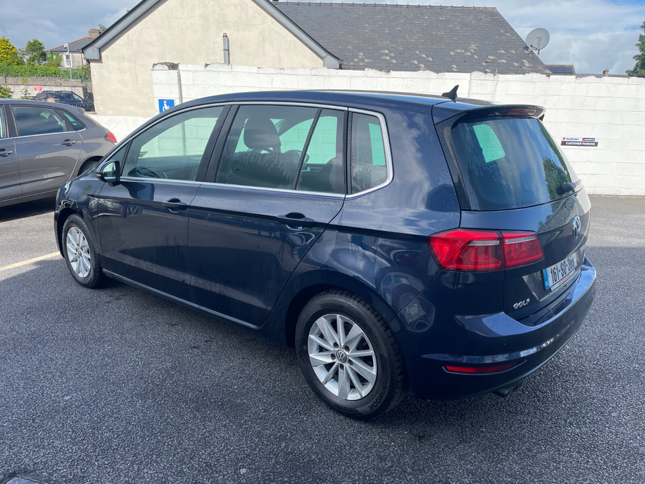 2016 Volkswagen Golf - image 6