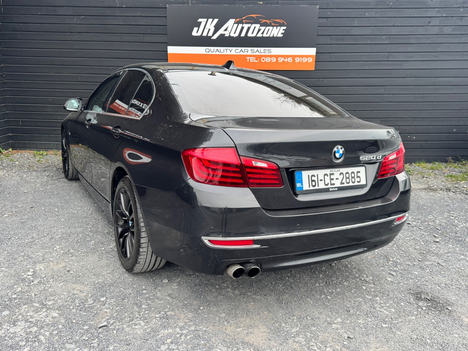 2016 BMW 5 Series - image 6