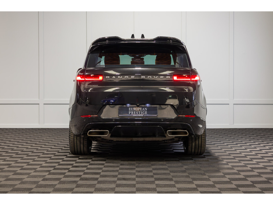 2024 Land Rover Range Rover Sport - image 5