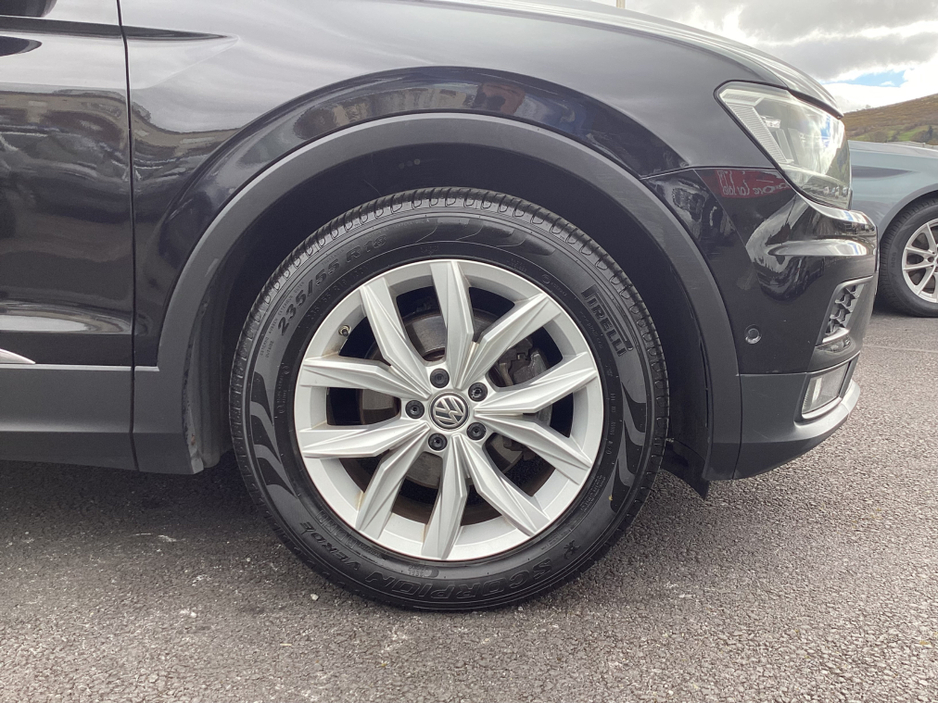 2019 Volkswagen Tiguan - image 9