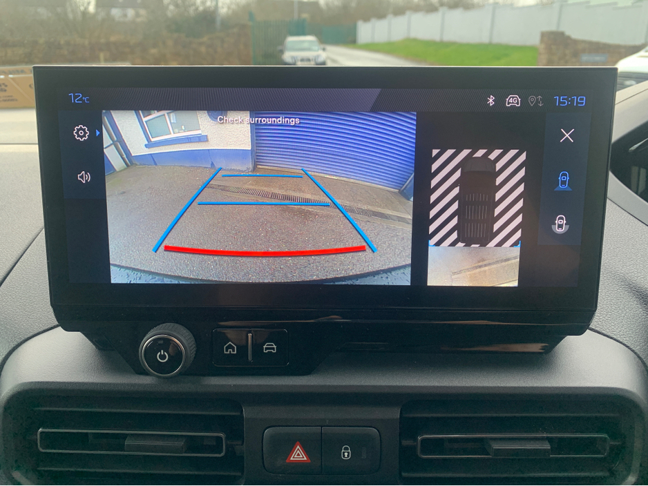 2024 Peugeot Partner PRO PLUS 1.5 HDI 100 1 €24,000