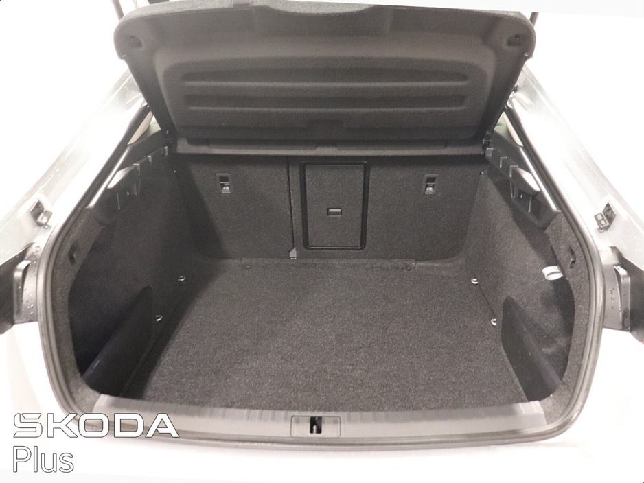 2025 Skoda Octavia Selection 1.5TSI 115HP €33,950