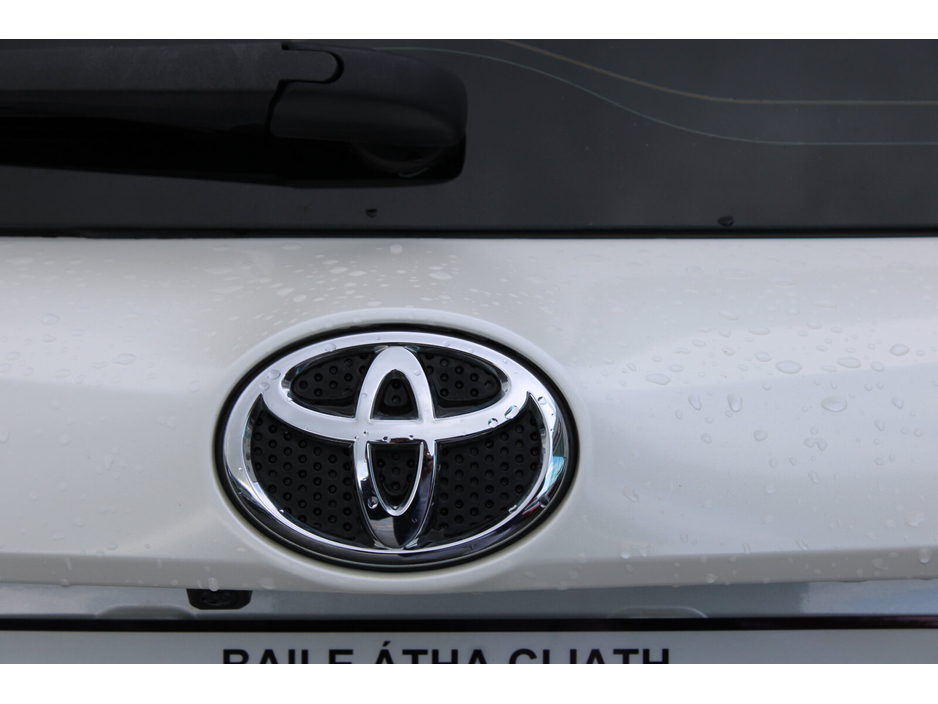2017 Toyota Rav4 - image 12