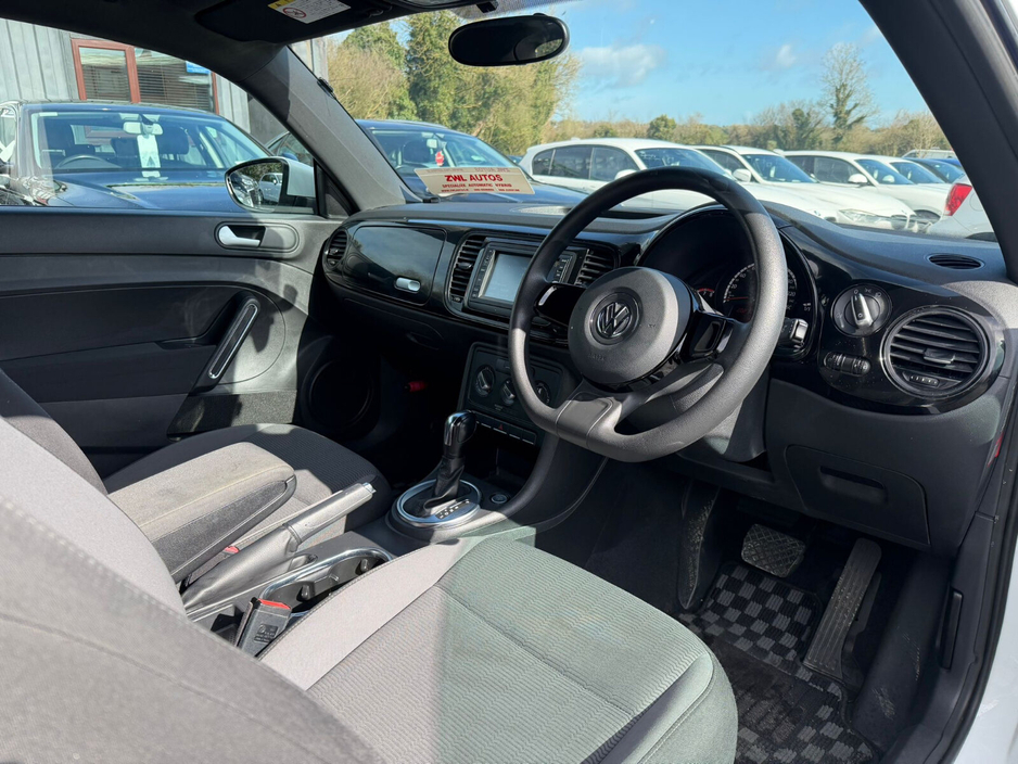 2016 Volkswagen Beetle - image 13