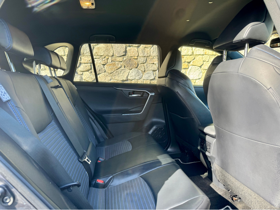 2021 Toyota Rav4 - image 21