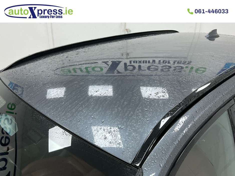 2021 BMW 3 Series - image 19