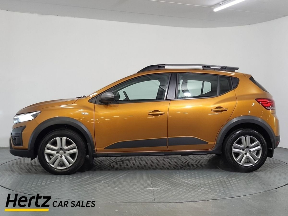 2023 Dacia Sandero Stepway - image 2