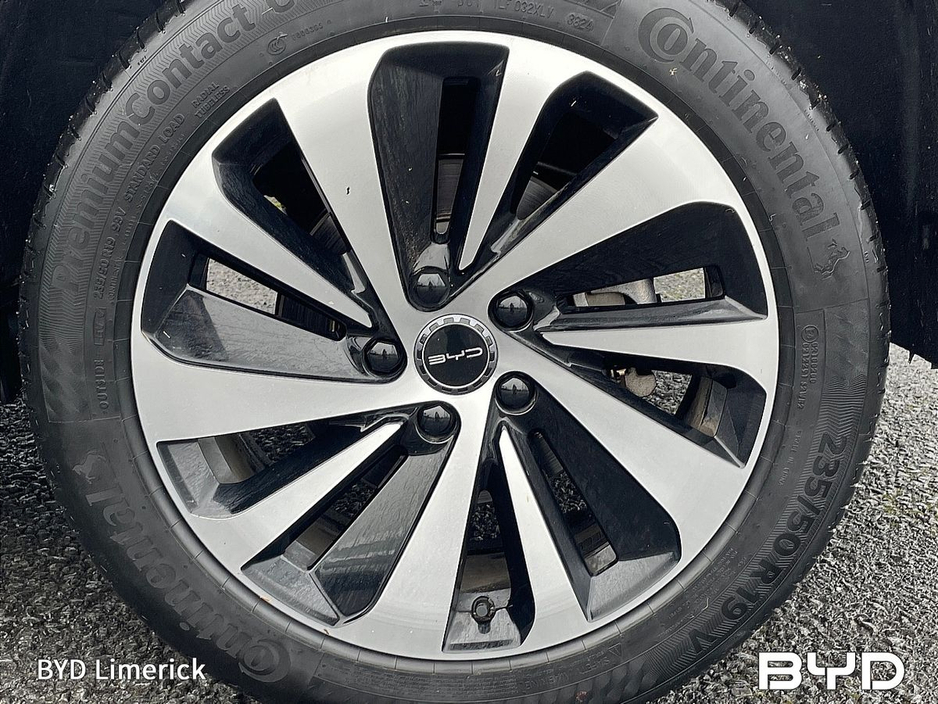 2025 BYD Seal U SEAL U DM-i COMFORT FWD €43,950