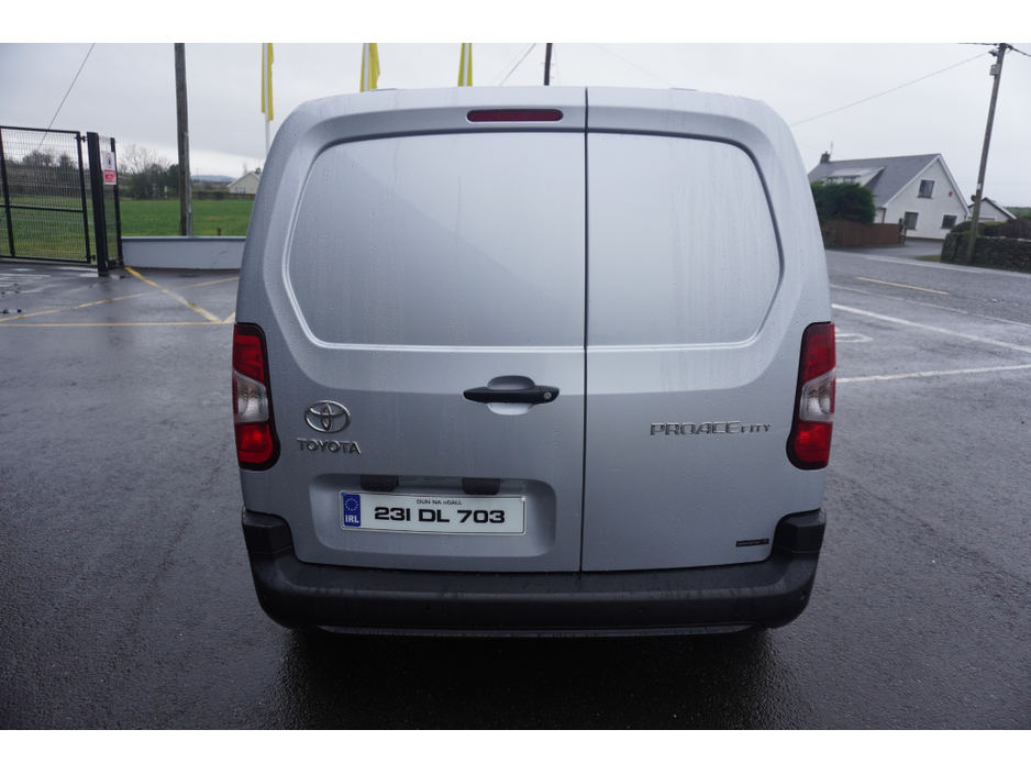 2023 Toyota Proace CITY 1.5 GX SWB 650KG 3