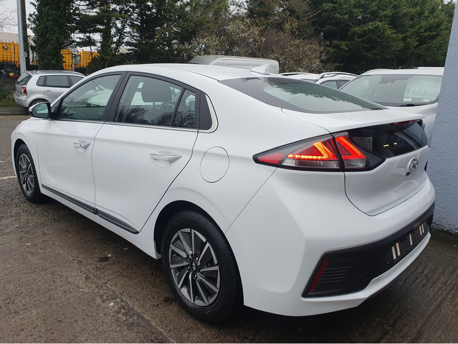 2022 Hyundai Ioniq PREMIUM AUTOMATIC FULLY ELECTRIC NCT 02/28 FINANCE AVAILABLE @ €59 PER WEEK HEATED SEATS/ SAT NAV/ TOUCH SCREEN MEDIA/ BLUETOOTH/ USB/ REVERSE CAMERA/ HISTORY CHECKED €14,950