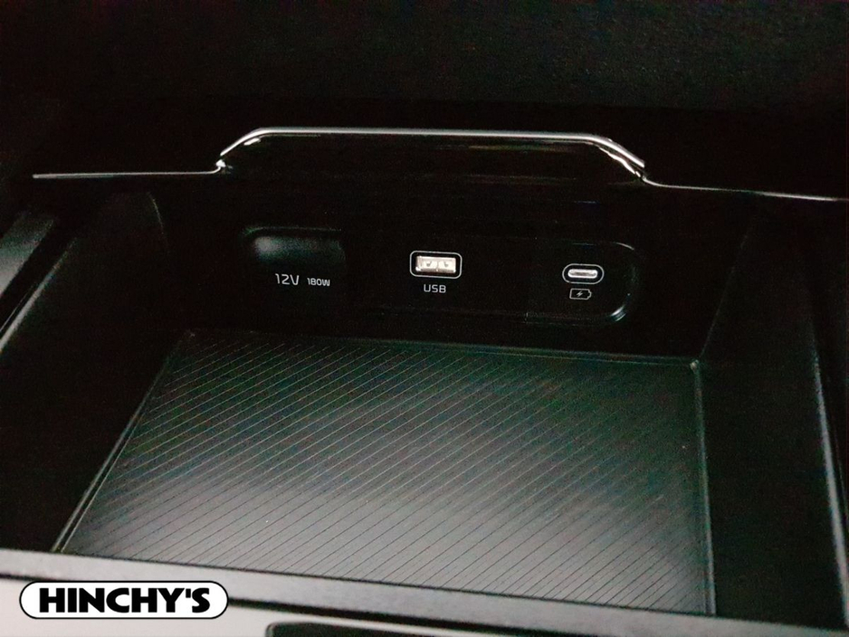 2024 Kia Sportage - image 25