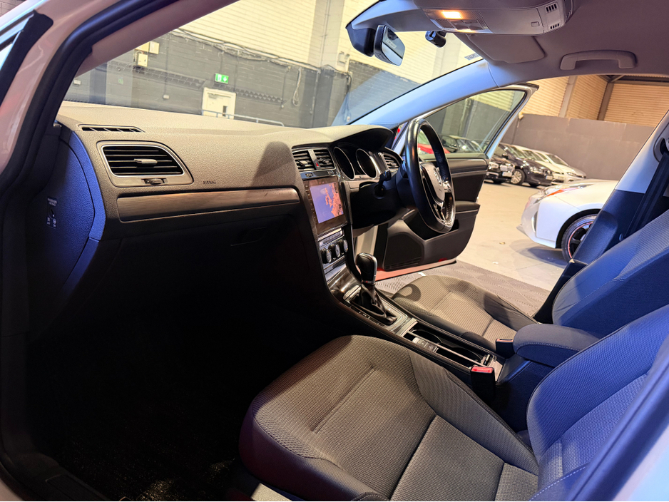 2018 Volkswagen Golf 2018 Volkswagen Golf Auto (Low Mileage ) €17,249