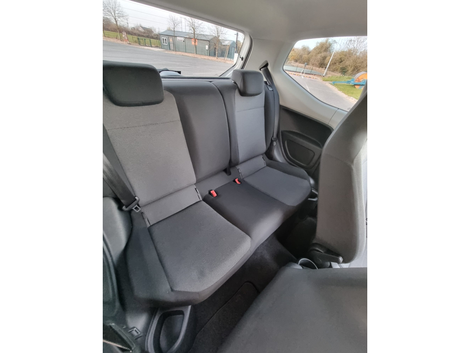 2012 Volkswagen up! - image 14