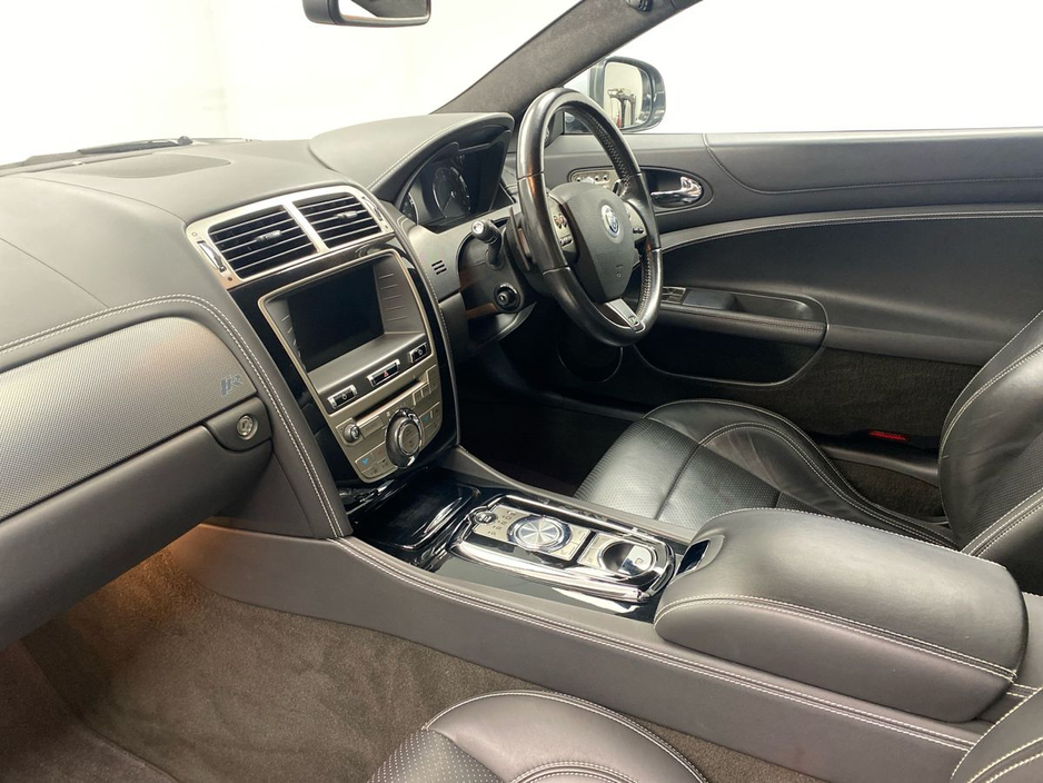 2010 Jaguar XKR - image 2