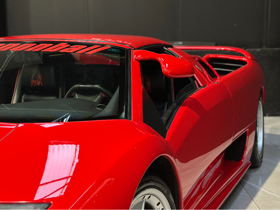 2000 Lamborghini Diablo - image 23