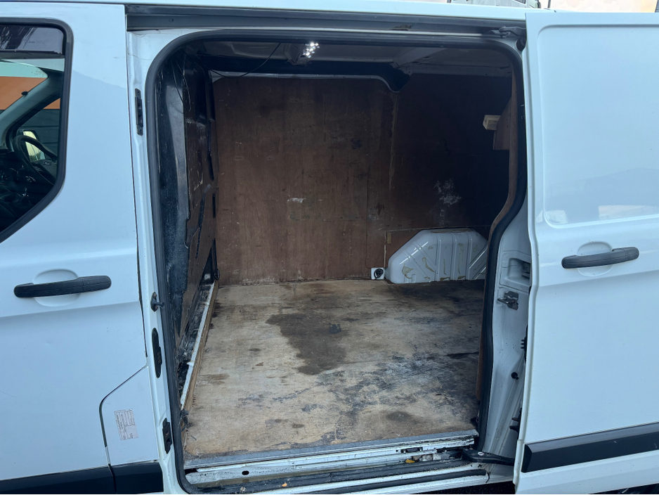 2015 Ford Transit Custom 2.2 L3 250S 100PS LR €8,995