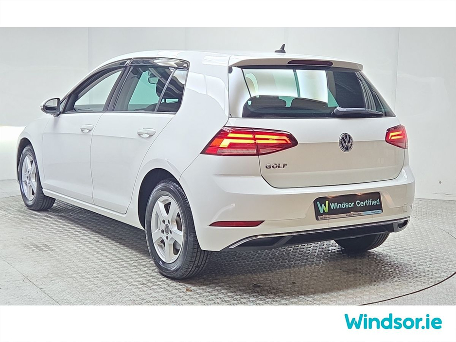 2019 Volkswagen Golf - image 14