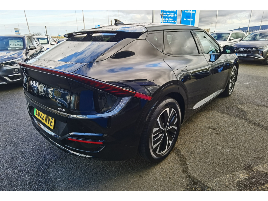 2022 Kia EV6 - image 5