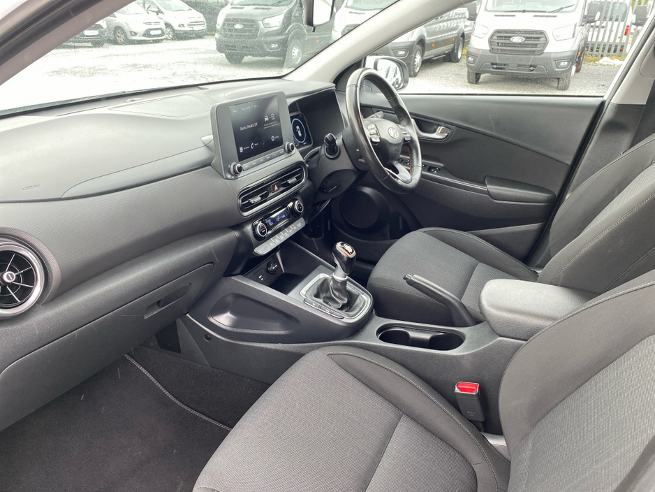 2023 Hyundai Kona - image 7