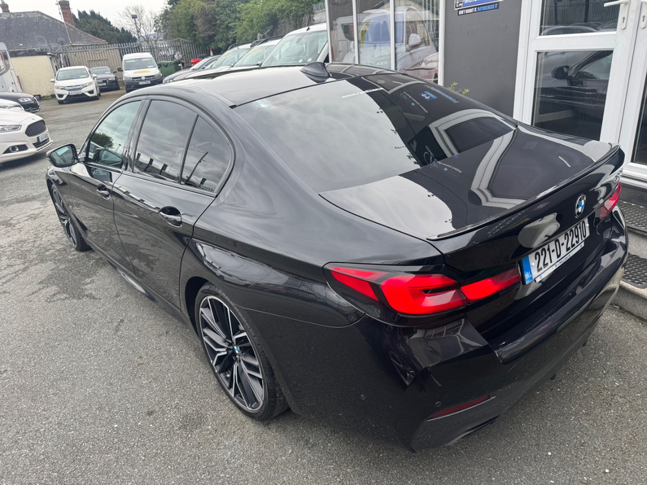 2022 BMW 5 Series - image 4