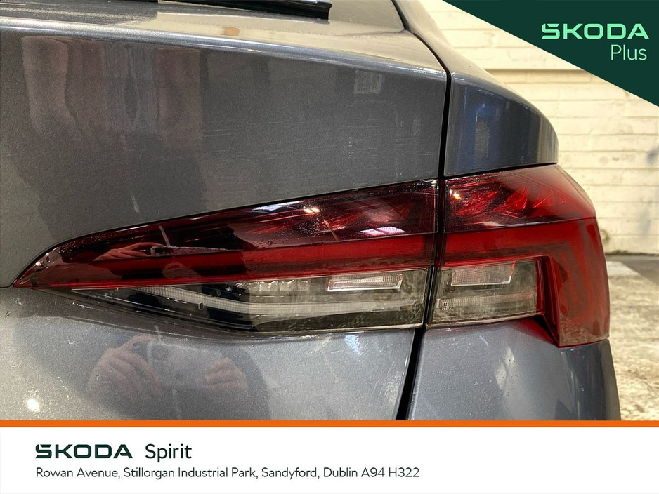 2023 Skoda Octavia - image 18