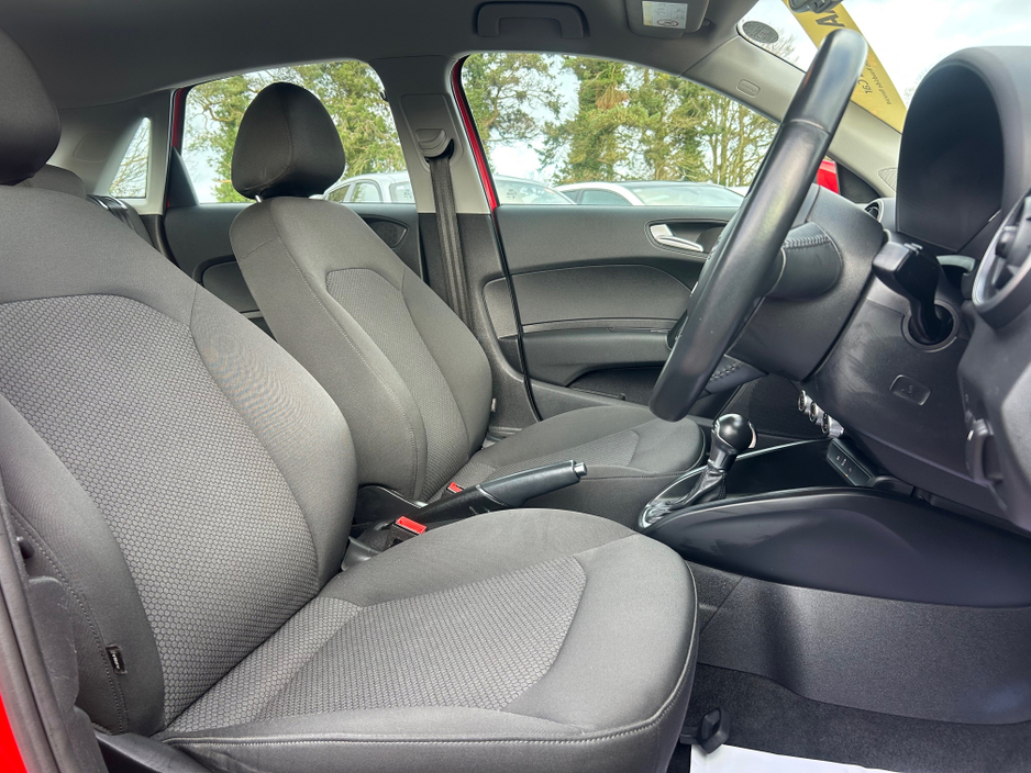 2016 Audi A1 - image 9