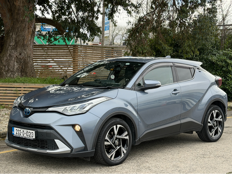 2023 Toyota C-HR - image 2