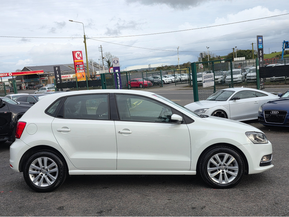 2016 Volkswagen Polo - image 7