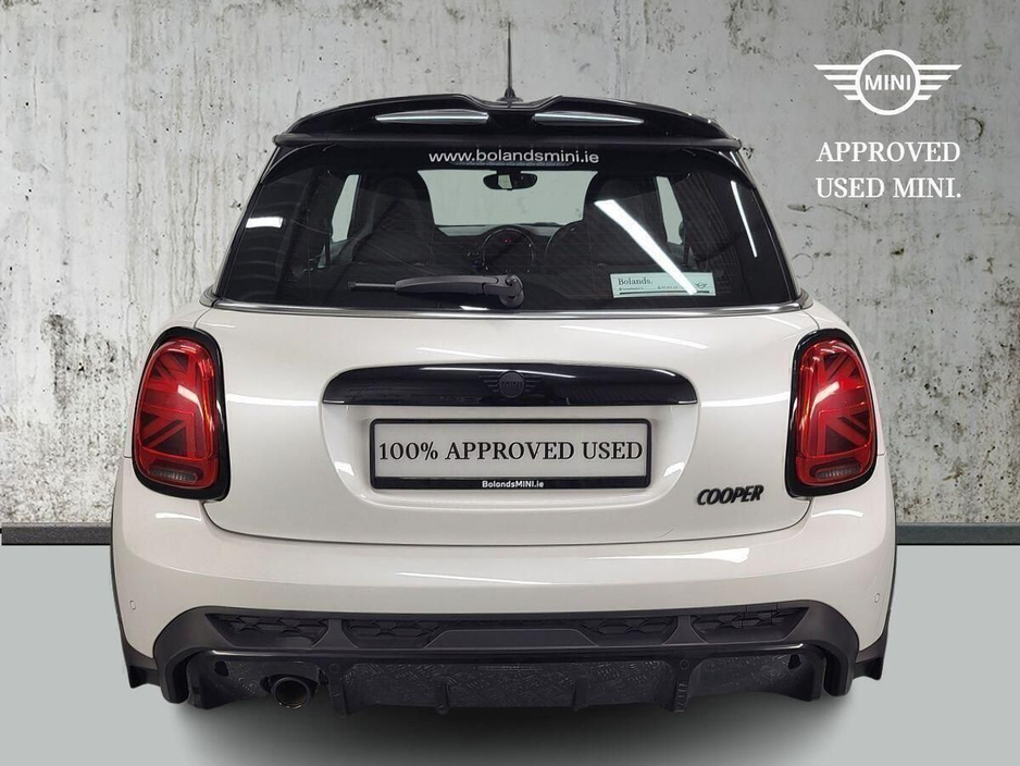 2024 MINI Hatch - image 15