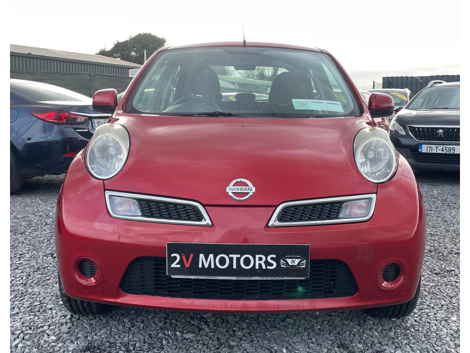 2011 Nissan Micra - image 2