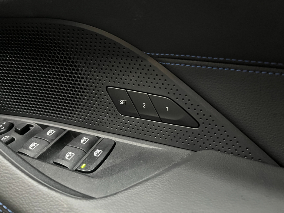 2025 BMW i4 - image 15