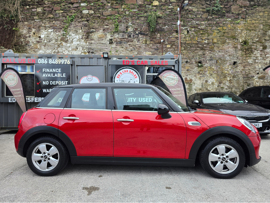 2015 MINI Hatch - image 4