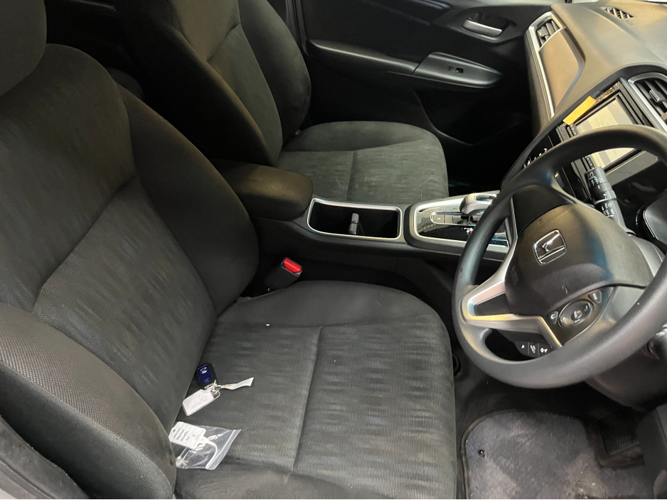 2020 Honda Shuttle - image 10