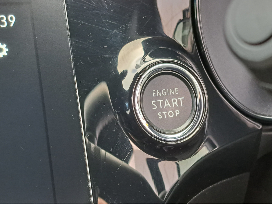 2023 Opel Corsa - image 34