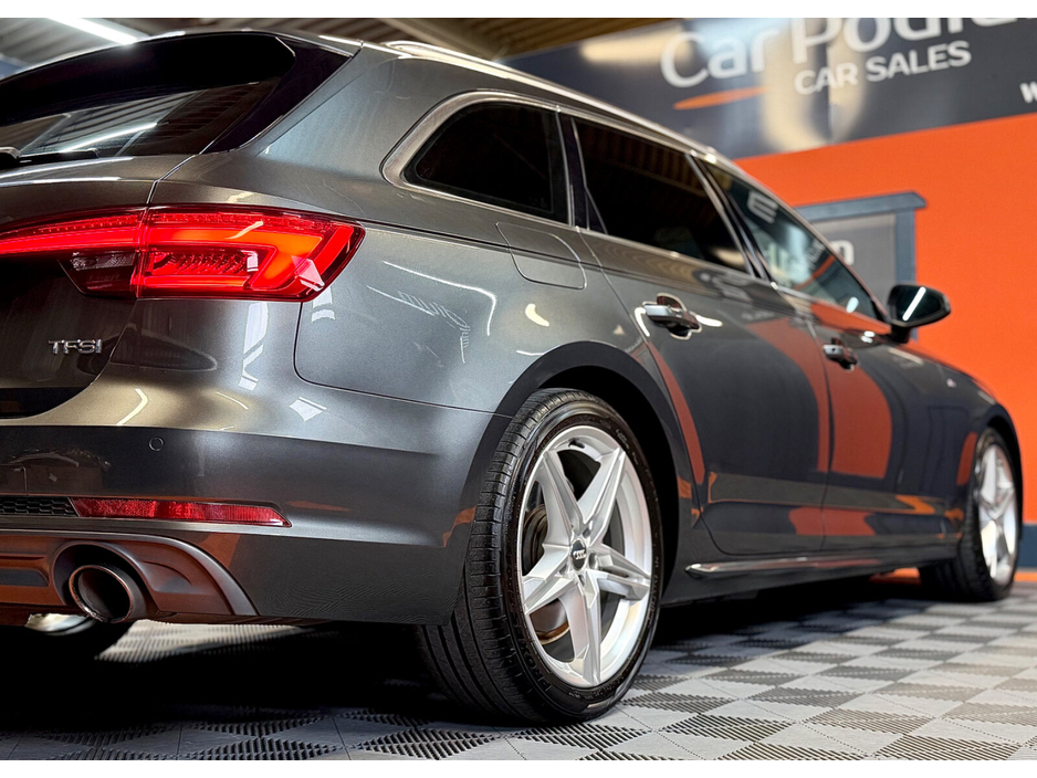 2016 Audi A4 - image 21